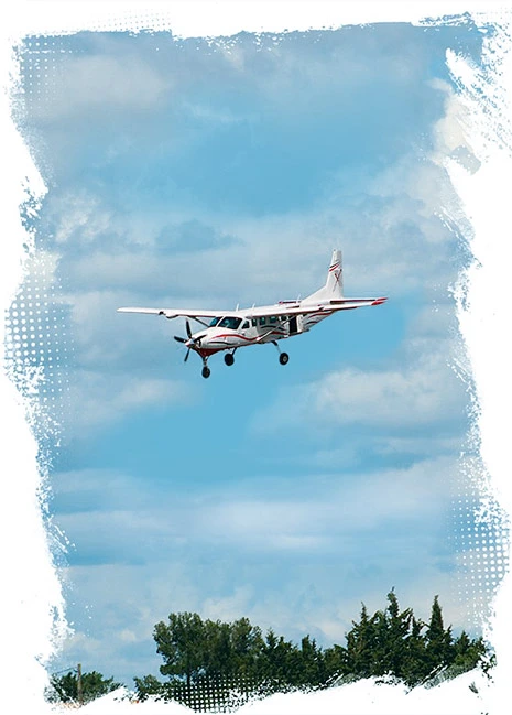 Accueil 13 Les avions de Chutextrem, ecole de paracutisme et Saut en Tandem
