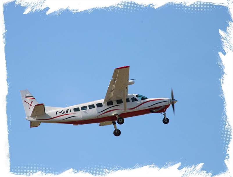 Nos Tarifs Saut en Parachute 2 notre avion effet 1 U100